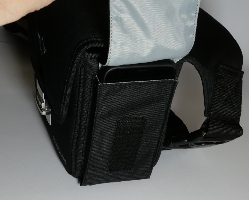 Test Cosyspeed Camslinger Speedomatic Kompakte DSLR- und DSLM-Kameratasche für die Hüfte Seitentasche mit Klett