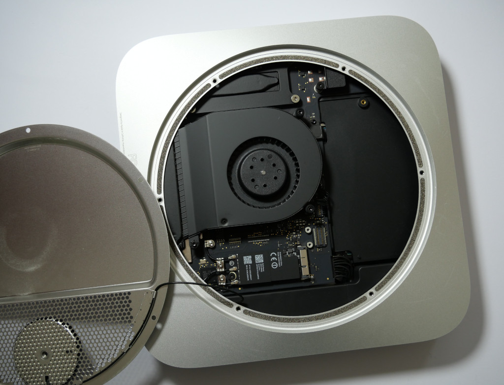 Turbo für den Mac mini PCIe-SSD einbauen offener Mac mini